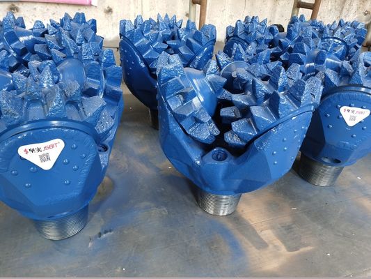 Trépan tricône de dent en acier Iadc 217 peu de perceuse de roche tricône résistant à l'usure