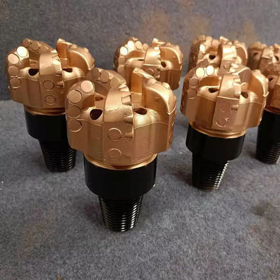 D'exploitation de l'huile pour machines peu Matrix Diamond Rock Drill Bits bien PDC