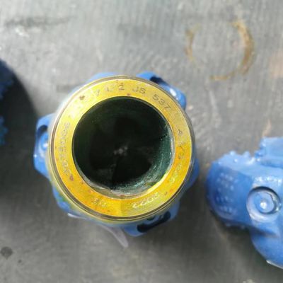 Fabrique de 7 et demi pouces Iadc537 Tricone pierre de forage
