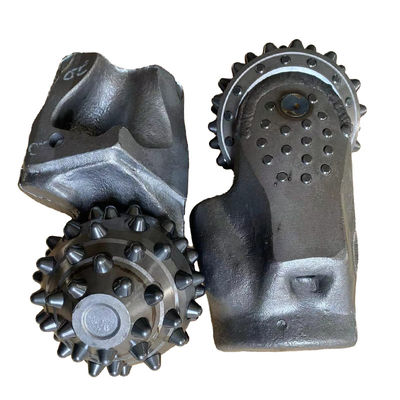 Un rouleau à rouleaux de roche dure / un rouleau à rouleaux de roche à cône unique