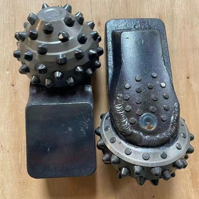 Conique à rouleaux minces et à rouleaux simples