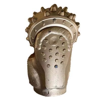 Outil de pilonnage à rouleaux simples à cône