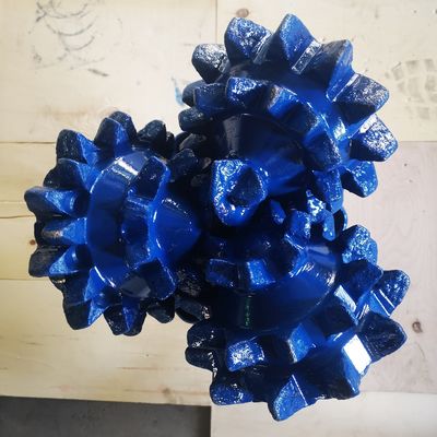 Chine Fabrique 100% Nouveau de bonne qualité Dent de broyeur Tricone Forer Bit 14 3/4 pouces IADC127