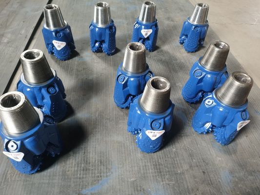 Produit de l'usine Directement 8,5 pouces 215,9 mm IADC Tricone Forge
