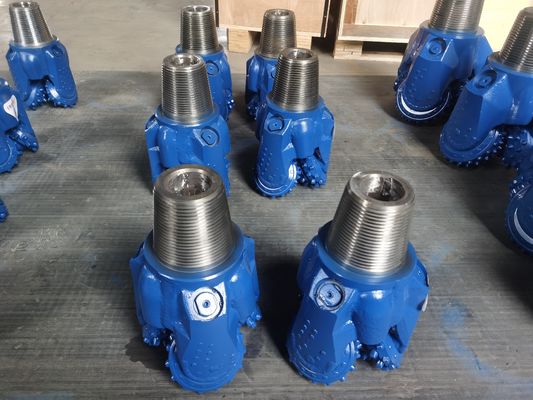 Produit de l'usine Directement 8,5 pouces 215,9 mm IADC Tricone Forge