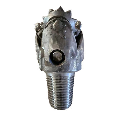 Fabrique de puissance IADC127 117.5mm 4 5/8 pouces Dent en acier Tricone rouleau Bit