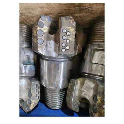 Fabrique 118mm 4 5/8 pouces 5 lames PDC Pièce de forage de base